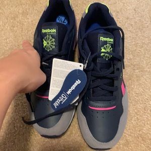 NWT Women Reebok Sneakers size 7.5